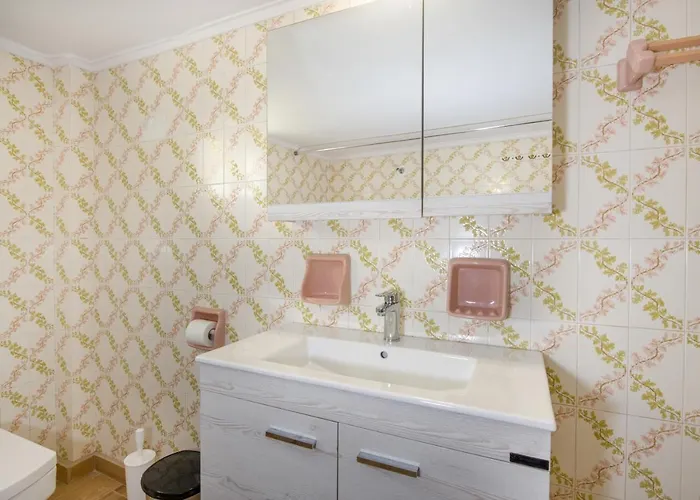 Center Manolia Dream 3 Bedroom 100m Away From The アパート